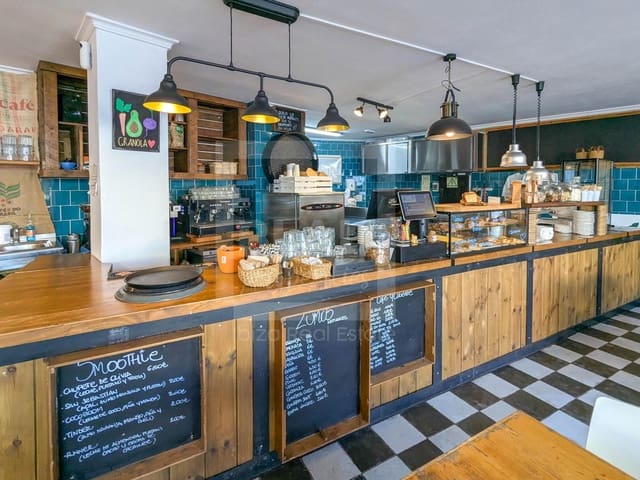 Local Commercial à louer à San Jose / Sant Josep de Sa Talaia - 2 500 € (Ref: 9715604)