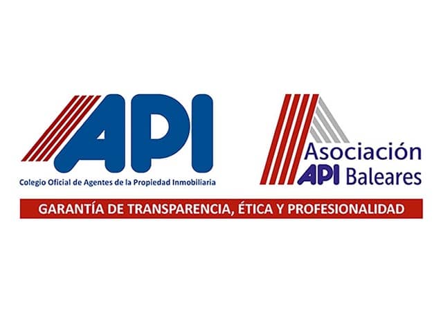 Villa/Maison de 4 chambres à louer à Santa Eulalia / Santa Eularia avec piscine - 10 000 € (Ref: 9758514)