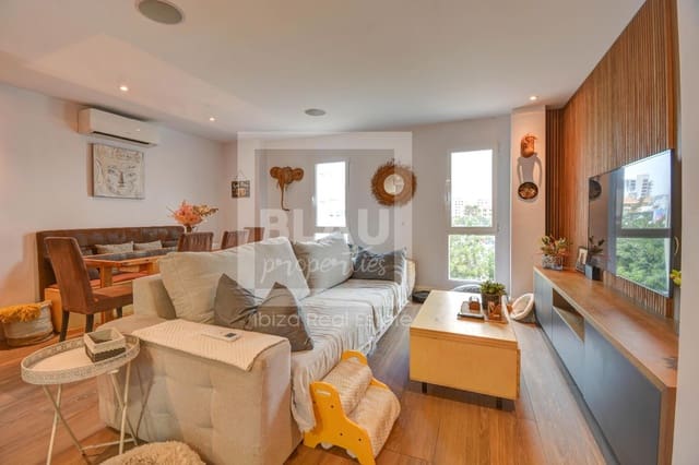 2 slaapkamer Flat te koop in Sant Antoni de Portmany met garage - € 485.000 (Ref: 9979313)