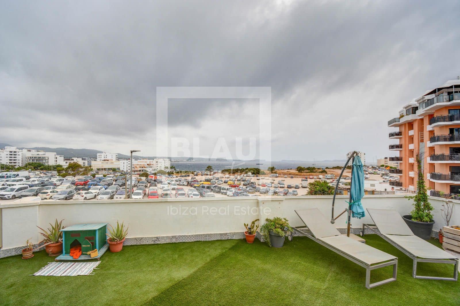 Piso de 2 habitaciones en Sant Antoni de Portmany en venta con garaje - 485.000 € (Ref: 9979313)