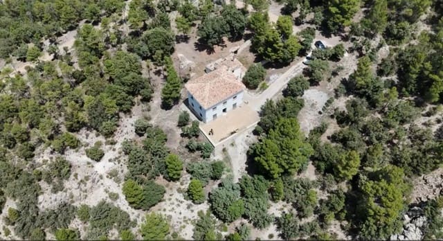 Finca/Landehus til salg i Puebla de Don Fadrique - € 1.050.000 (Ref: 9128266)