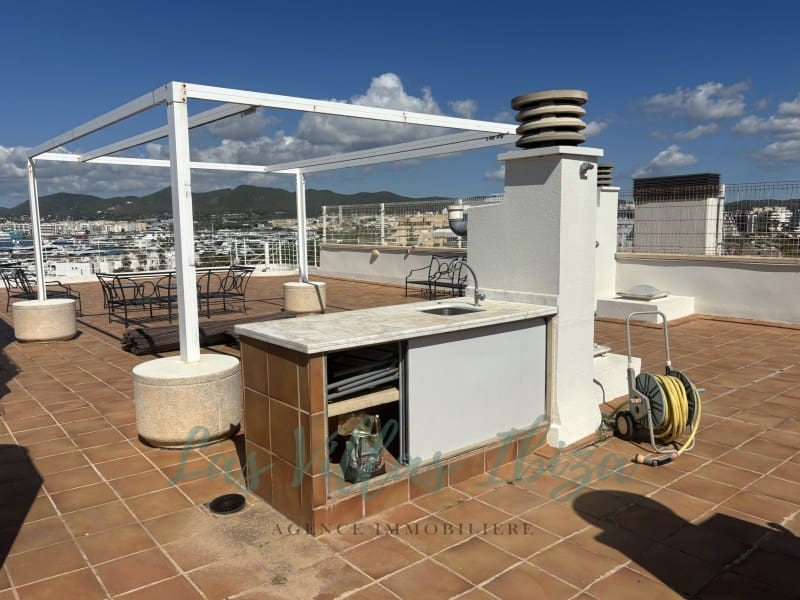 3 bedroom Apartment for sale in Ibiza / Eivissa town with garage - € 2,800,000 (Ref: 8837003)