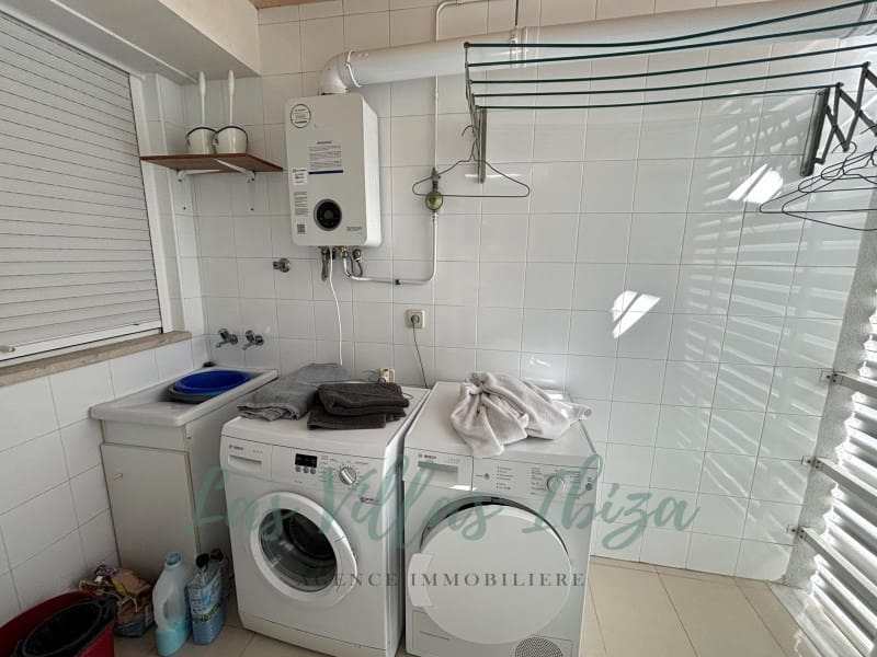 3 bedroom Apartment for sale in Ibiza / Eivissa town with garage - € 2,800,000 (Ref: 8837003)