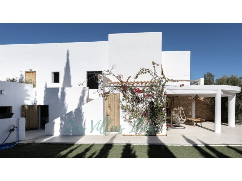 5 soveværelse Villa til salg i Cala d'en Bou med swimmingpool garage - € 2.490.000 (Ref: 8837006)