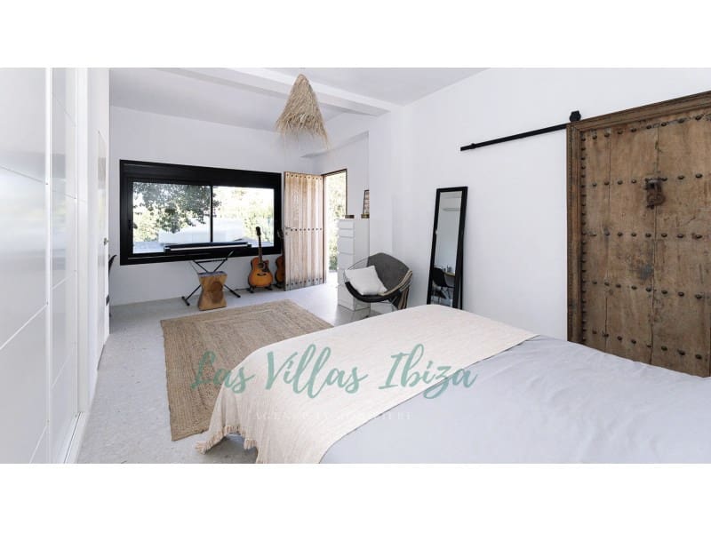 5 soveværelse Villa til salg i Cala d'en Bou med swimmingpool garage - € 2.490.000 (Ref: 8837006)