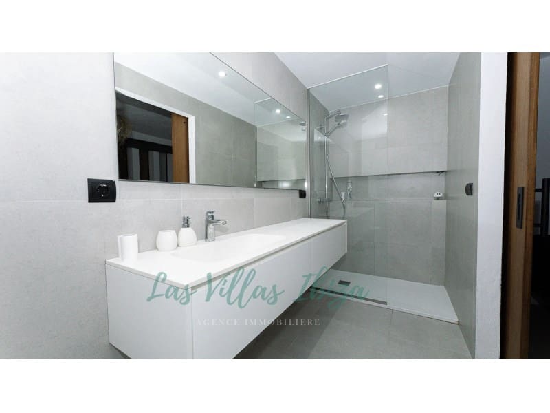 5 soveværelse Villa til salg i Cala d'en Bou med swimmingpool garage - € 2.490.000 (Ref: 8837006)