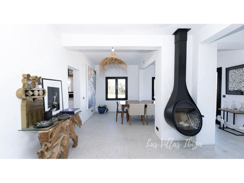 5 slaapkamer Villa te koop in Cala d'en Bou met zwembad garage - € 2.490.000 (Ref: 8837006)