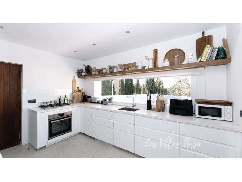 5 slaapkamer Villa te koop in Cala d'en Bou met zwembad garage - € 2.490.000 (Ref: 8837006)