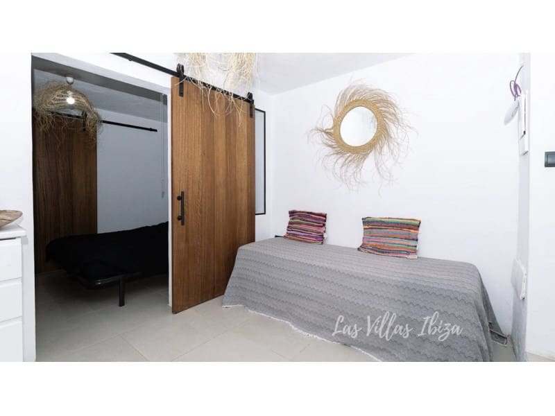 5 slaapkamer Villa te koop in Cala d'en Bou met zwembad garage - € 2.490.000 (Ref: 8837006)