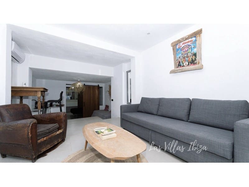 5 slaapkamer Villa te koop in Cala d'en Bou met zwembad garage - € 2.490.000 (Ref: 8837006)