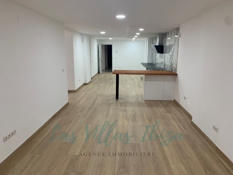 2 soveværelse Lejlighed til salg i Ibiza by med swimmingpool - € 770.000 (Ref: 8843622)