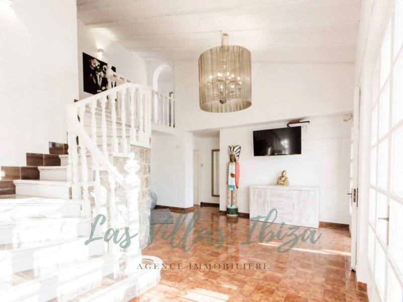 7 bedroom Villa for sale in Ibiza / Eivissa town with pool - € 2,290,000 (Ref: 8843624)