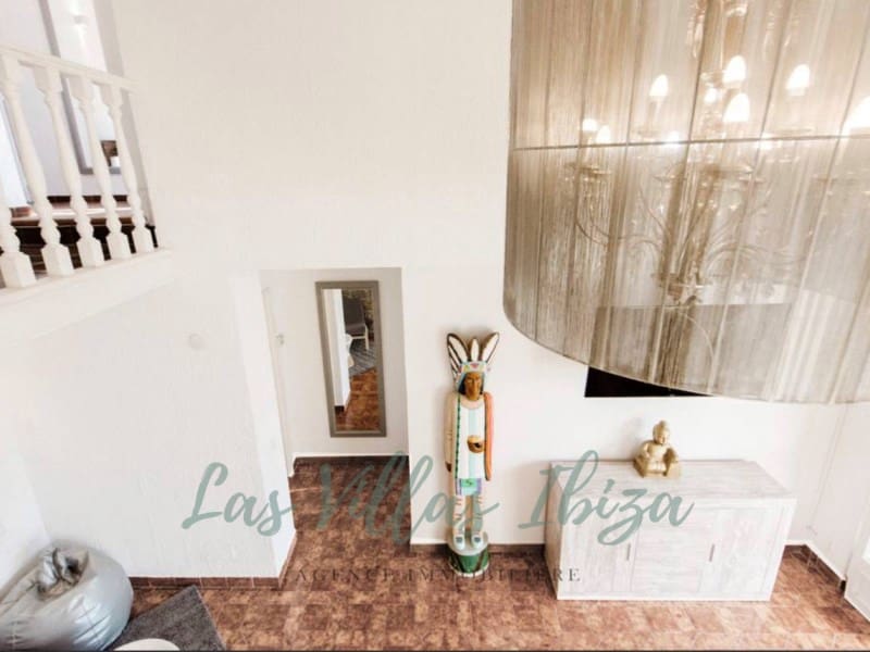 7 bedroom Villa for sale in Ibiza / Eivissa town with pool - € 2,290,000 (Ref: 8843624)
