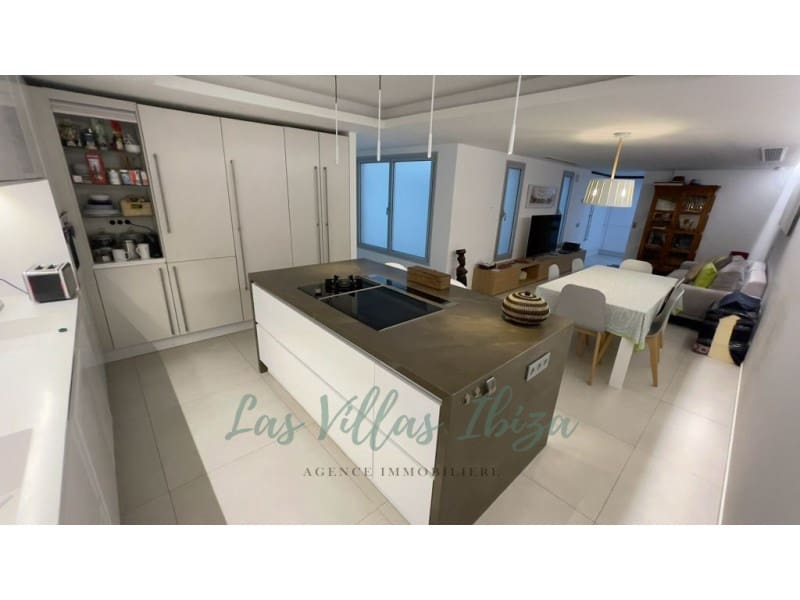 4 Zimmer Apartment zu verkaufen in Ibiza / Eivissa Stadt mit Garage - 1.200.000 € (Ref: 8847891)
