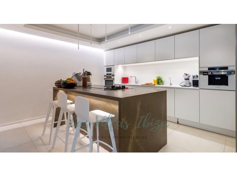 4 Zimmer Apartment zu verkaufen in Ibiza / Eivissa Stadt mit Garage - 1.200.000 € (Ref: 8847891)