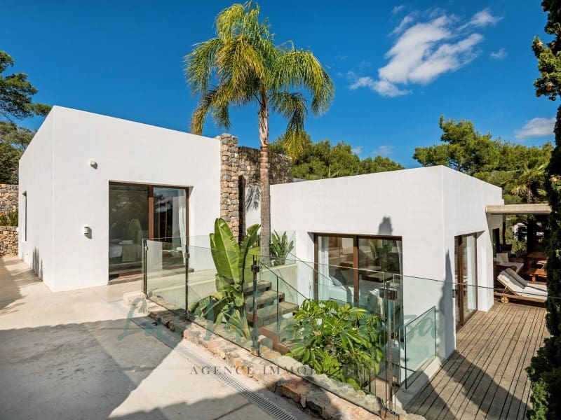 4 bedroom Villa for sale in San Jose / Sant Josep de Sa Talaia with pool garage - € 3,700,000 (Ref: 8847892)