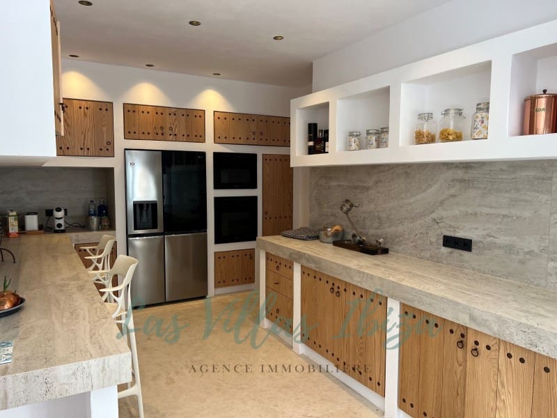 5 sovrum Villa till salu i Nuestra Senora de Jesus med pool - 2 990 000 € (Ref: 8895016)