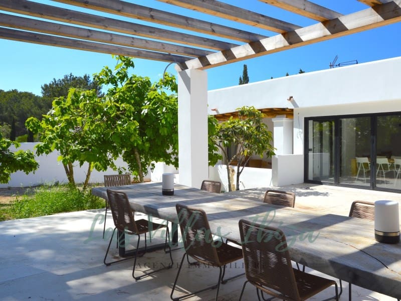 5 sovrum Villa till salu i Nuestra Senora de Jesus med pool - 2 990 000 € (Ref: 8895016)