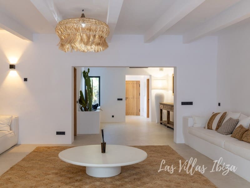 5 sovrum Villa till salu i Nuestra Senora de Jesus med pool - 2 990 000 € (Ref: 8895016)