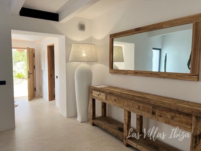 5 chambre Villa/Maison à vendre à Nuestra Señora de Jesus, Santa Eulalia / Santa Eularia avec piscine - 2 990 000 € (Ref: 8895016)