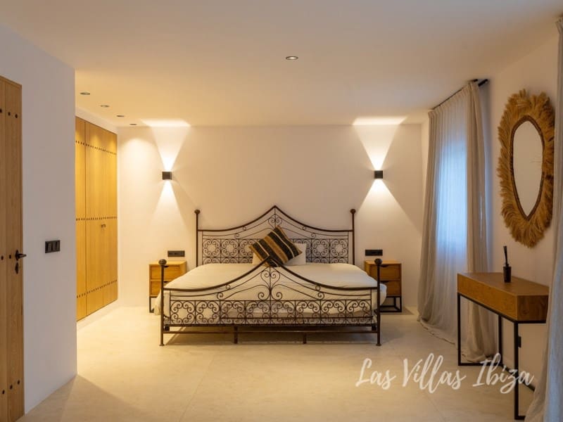 5 chambre Villa/Maison à vendre à Nuestra Senora de Jesus avec piscine - 2 990 000 € (Ref: 8895016)