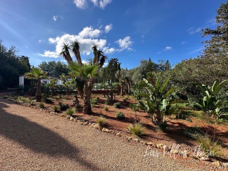 5 chambre Villa/Maison à vendre à Nuestra Senora de Jesus avec piscine - 2 990 000 € (Ref: 8895016)