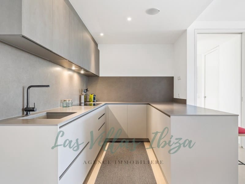 4 bedroom Apartment for sale in Nuestra Senora de Jesus with garage - € 2,750,000 (Ref: 8896864)