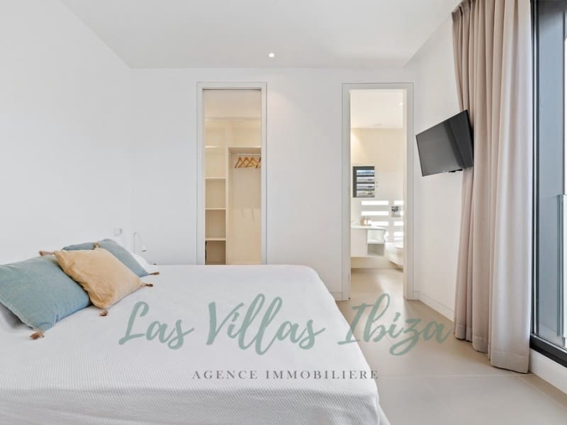 4 bedroom Apartment for sale in Nuestra Senora de Jesus with garage - € 2,750,000 (Ref: 8896864)