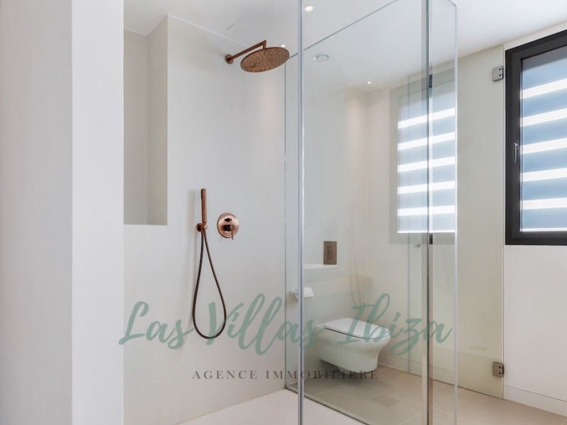 4 bedroom Apartment for sale in Nuestra Senora de Jesus with garage - € 2,750,000 (Ref: 8896864)