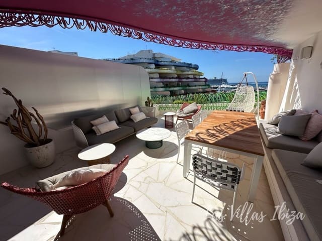 Apartamento de 2 habitaciones en Ibiza / Eivissa ciudad en venta con piscina garaje - 1.365.000 € (Ref: 8916263)