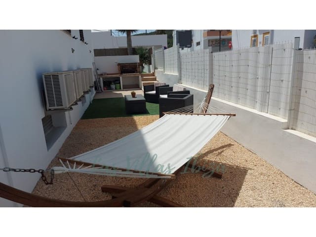 3 soverom Leilighet til salgs i Sant Rafael de Sa Creu, Sant Antoni de Portmany med garasje - € 890 000 (Ref: 8916726)