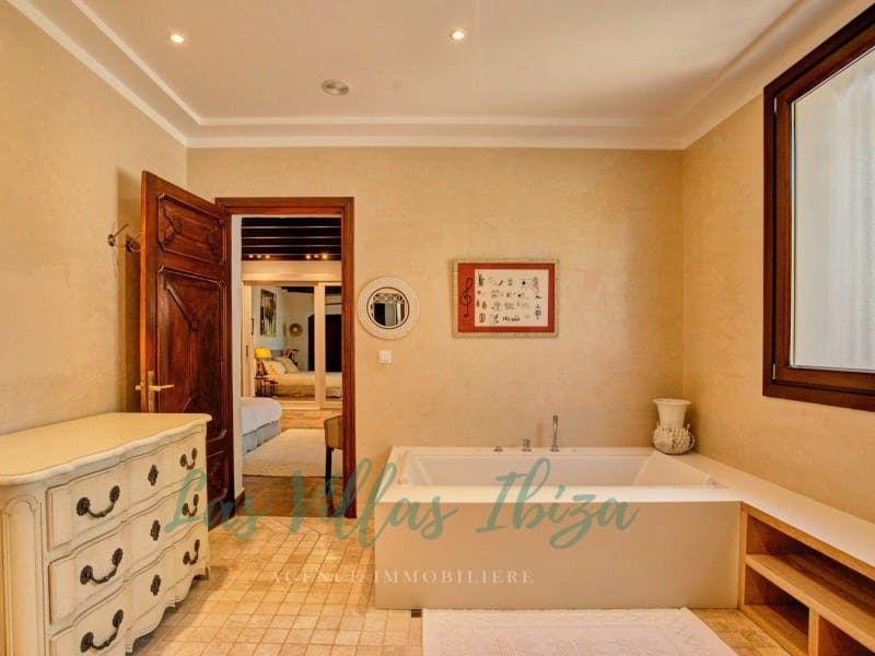 8 sypialnia Willa na sprzedaż w Santa Gertrudis de Fruitera - 8 445 000 € (Ref: 9177803)