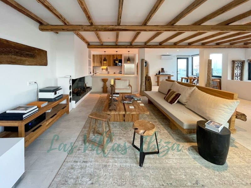 4 soverom Villa til salgs i Ibiza by med svømmebasseng - € 2 450 000 (Ref: 9200954)