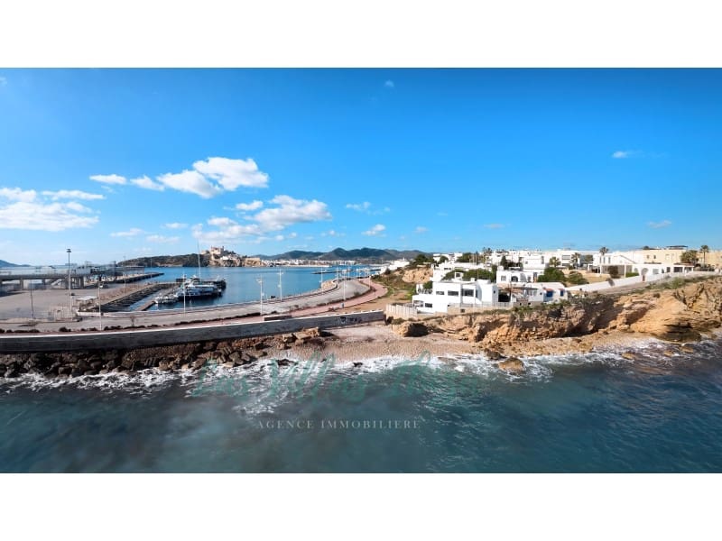 4 soverom Villa til salgs i Ibiza by med svømmebasseng - € 2 450 000 (Ref: 9200954)