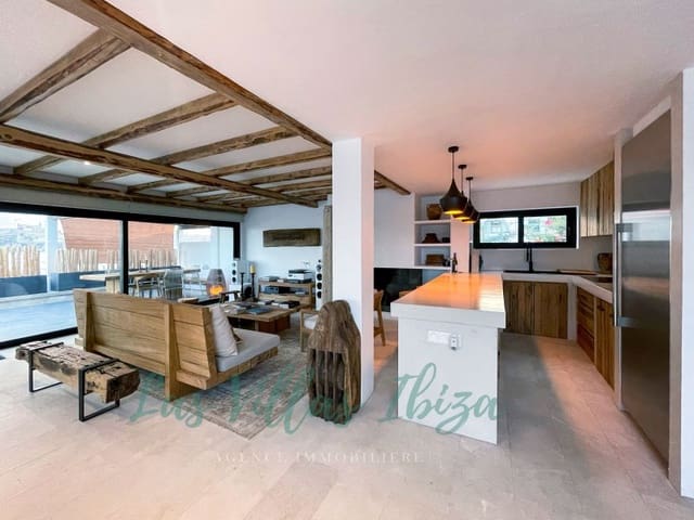 4 Zimmer Villa zu verkaufen in Ibiza / Eivissa Stadt mit Pool - 2.450.000 € (Ref: 9200954)