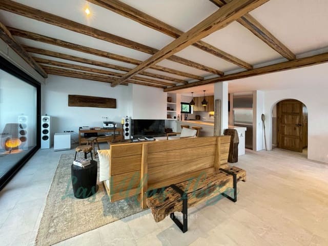 4 Zimmer Villa zu verkaufen in Ibiza / Eivissa Stadt mit Pool - 2.450.000 € (Ref: 9200954)