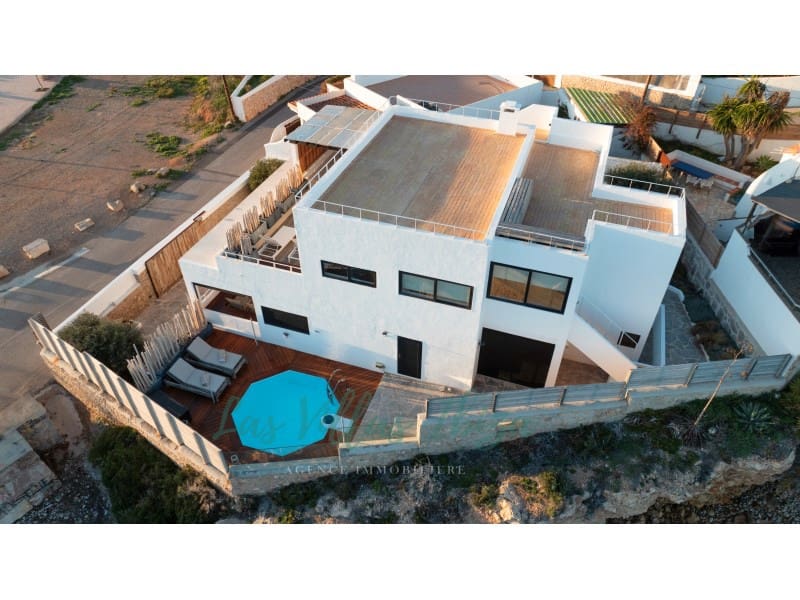 4 soverom Villa til salgs i Ibiza by med svømmebasseng - € 2 450 000 (Ref: 9200954)