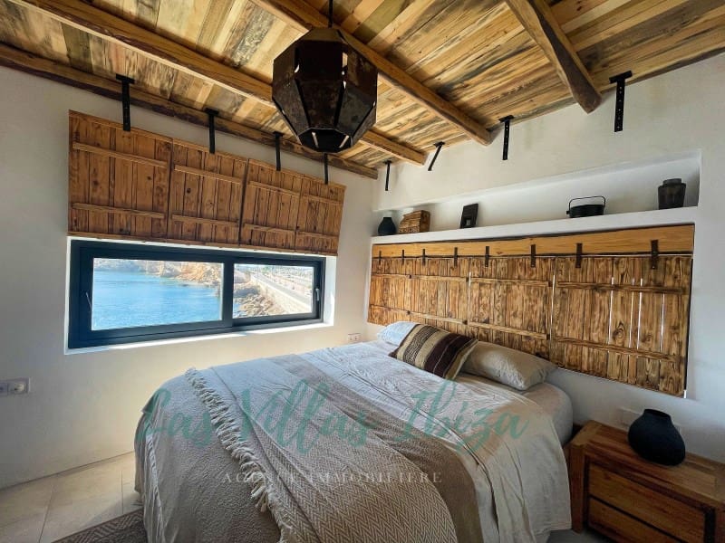 4 soverom Villa til salgs i Ibiza by med svømmebasseng - € 2 450 000 (Ref: 9200954)