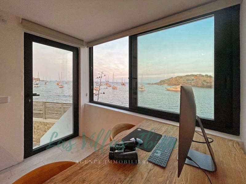 4 soverom Villa til salgs i Ibiza by med svømmebasseng - € 2 450 000 (Ref: 9200954)