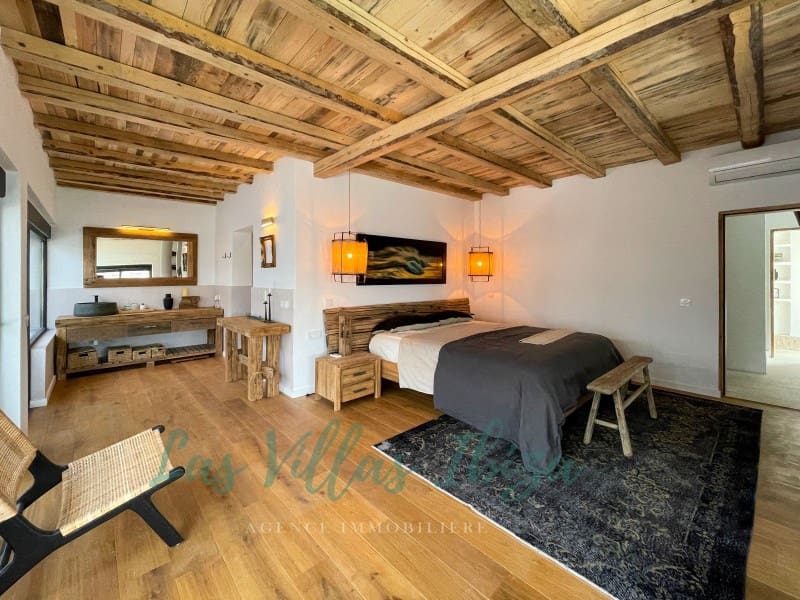 4 soverom Villa til salgs i Ibiza by med svømmebasseng - € 2 450 000 (Ref: 9200954)