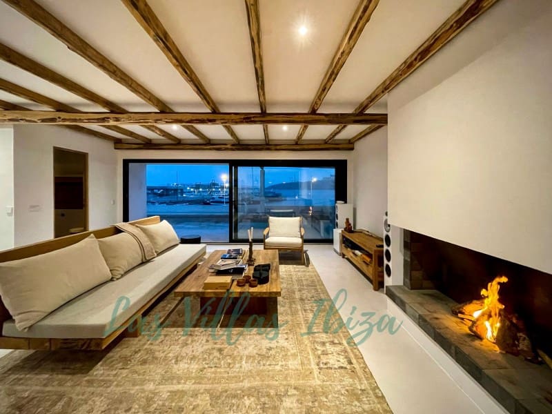 4 soverom Villa til salgs i Ibiza by med svømmebasseng - € 2 450 000 (Ref: 9200954)