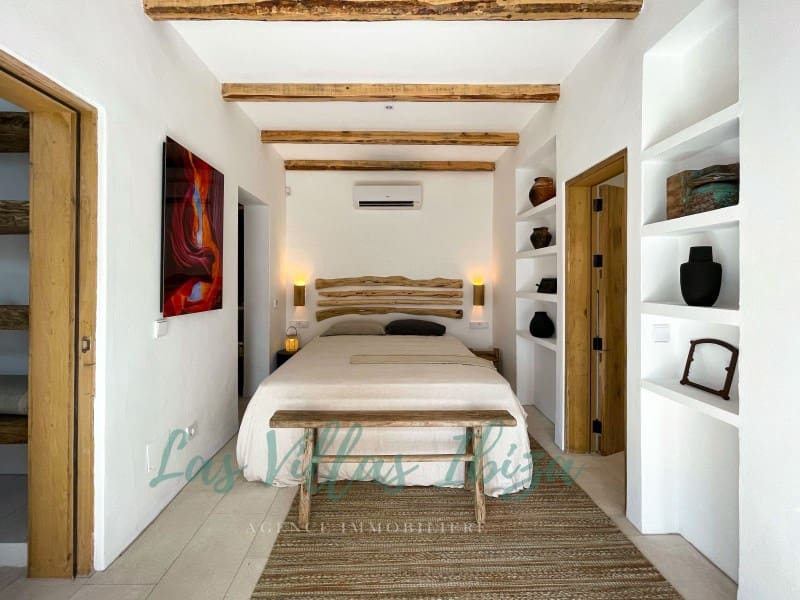 4 soverom Villa til salgs i Ibiza by med svømmebasseng - € 2 450 000 (Ref: 9200954)