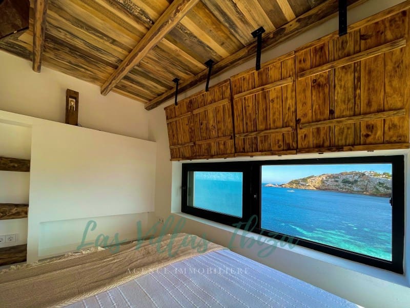 4 soverom Villa til salgs i Ibiza by med svømmebasseng - € 2 450 000 (Ref: 9200954)