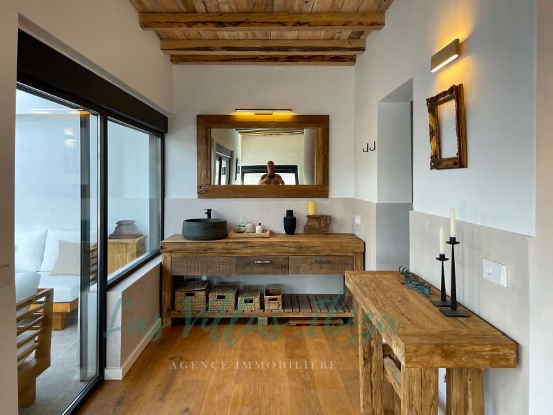 4 soverom Villa til salgs i Ibiza by med svømmebasseng - € 2 450 000 (Ref: 9200954)