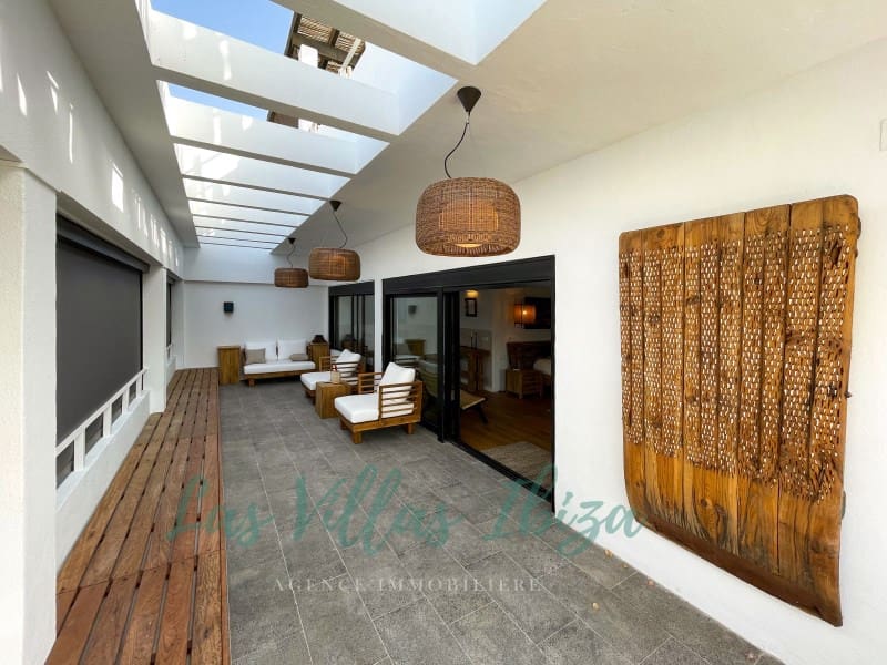 4 soverom Villa til salgs i Ibiza by med svømmebasseng - € 2 450 000 (Ref: 9200954)