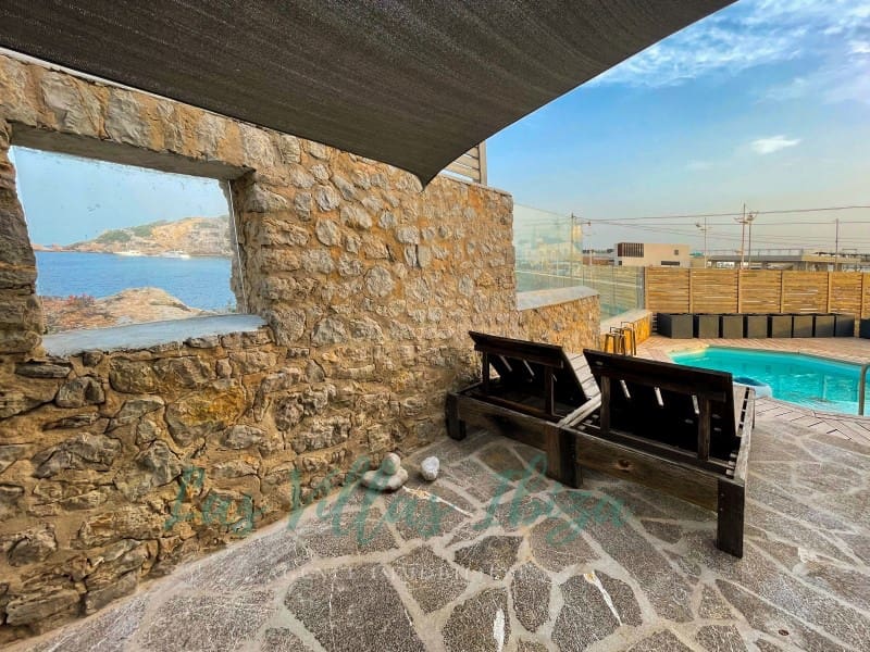 4 soverom Villa til salgs i Ibiza by med svømmebasseng - € 2 450 000 (Ref: 9200954)