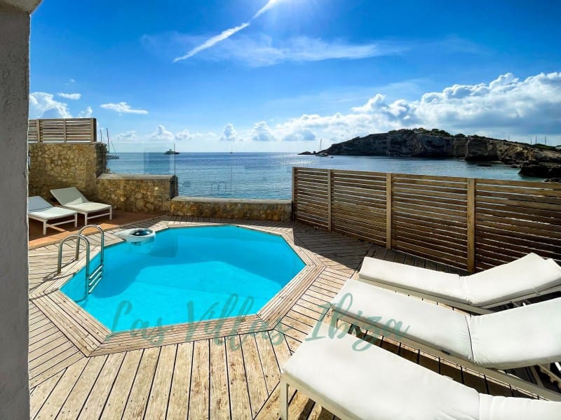 4 soverom Villa til salgs i Ibiza by med svømmebasseng - € 2 450 000 (Ref: 9200954)