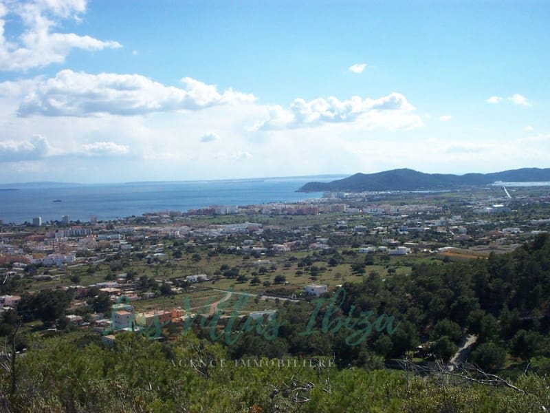 Rakentamaton maa myytävänä paikassa Ibiza kaupunki - 3 070 000 € (Ref: 9200955)