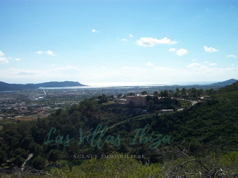 Rakentamaton maa myytävänä paikassa Ibiza kaupunki - 3 070 000 € (Ref: 9200955)