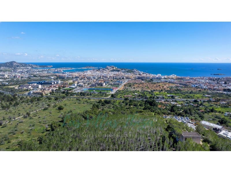 Rakentamaton maa myytävänä paikassa Ibiza kaupunki - 3 070 000 € (Ref: 9200955)